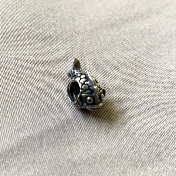 Pandora Fish Charm - Picture 1 of 2